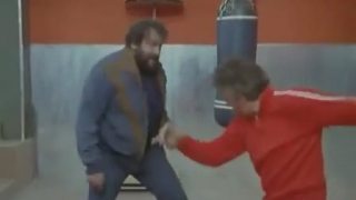 Bud Spencer a Terence Hill - bitka v telocvični