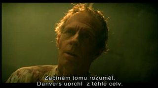 Znamenie v stene ( Maléfique 2002 )