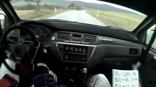 Podarený rally navigátor