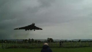 Ofuky s Avro Vulcan bombardérom