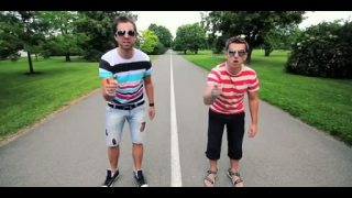 ViralBrothers - Kulohryz (Paródia na Justina Biebra)