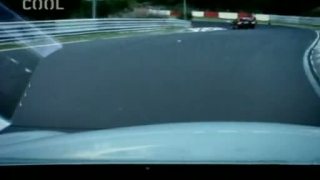 Jeremy Clarkson se snaží zajet kolo na severní s