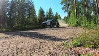 Ken Block testuje vo Fínsku