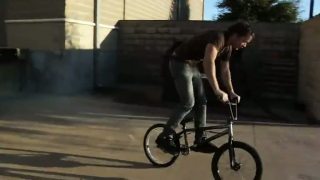 Umenie na dvoch kolesách (3): BMX Street mutiny HD