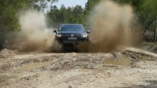 Upútavka VW Touareg Hybrid