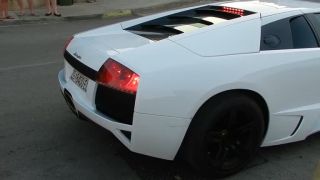 Lambo a neznáma modelka