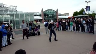 Umelci pred eurodisney