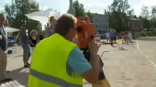 Fínska súťaž v hode mobilom