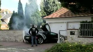 Ako rýchlo a efektívne poškodiť nové lamborghini