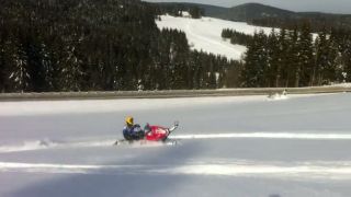 Snezny skuter dragon 800