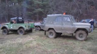 Gaz69 VS Uaz469 preťahovanie