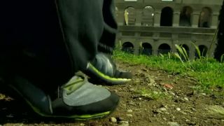 Ryan Doyle freerunning in Rome - Travel Story Episode 1