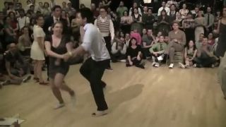 Tanečné finále dvojíc v tanci Lindy Hop