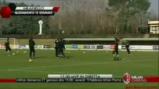 Penaltový duel Gabriel - Robinho