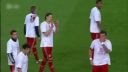 Fanúšik vtrhol na ihrisko a vrhol sa na Ribéryho