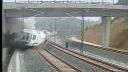 video V Španielsku sa vykolajil vlak v rýchlosti 190 km/h