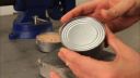 video Ako otvoriť konzervu bez otváraču?