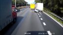video Na diaľnici to vzala skratkou (Belgicko)
