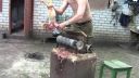 video Podomácky vyrobený stroj na čistenie kurčiat (Rusko)