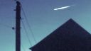 video Z padajúceho meteoritu vyletelo UFO