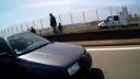 300 utečencov a traja policajti (Francúzsko)