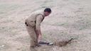 video Kurd zneškodňuje podomácky vyrobené míny ISIS-u