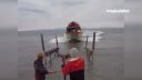 video Takto sa dokujú lode na Aljaške!