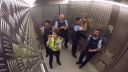 video Nuda vo výťahu (Polícia Nový Zéland)