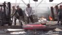 video Šialení čínski kováči pracujú s obrovským bucharom