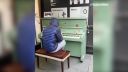 video Keď si za starý klavír sadne profesionál (Manchester)