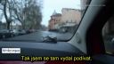 Tommy Robinson v Římě knockoutoval migranta,ohrožoval štáb