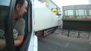 video Cúvanie s kamiónom v centre Bruselu