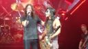 Kiss guy ukradol Foo Fighters šou!