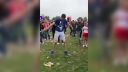 Mladík si dal na festivale nejakú "dobrotku"