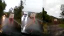 video Kamionistovi prestali fungovať brzdy, zišiel z cesty