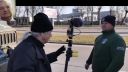 Členovia ĽSNS predstavujú svoju V3S-ku na autoproteste dopravcov