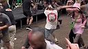 Potrebovala to? ÁNO! (moshing)