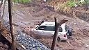Aj Toyota Land Cruiser je len plťka!