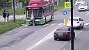 Trolejbus zrazil cyklistu