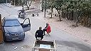 Move, bitch, get out the way (Čína)