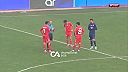 Futbalový simulant (brankár dostal červenú)