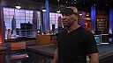 Mike Tyson hádže so zakrytými očami šípky