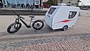Karavan Hupi odtiahnete e-bikom, strechu nad hlavou vám poskytne od 5 990 €