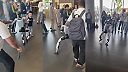 Prvý zaznamenaný útok humanoidného robota na človeka