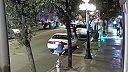 Strelec v Tucsone zranil deväť ľudí, polícia ho postrelila a zatkla