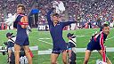 Americký futbalový klub Philadelphia Eagles má v tíme aj mužských povzbudzovačov
