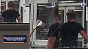 Muž zasiahol pri útoku ženy s palicou na zamestnancov reštaurácie In-N-Out