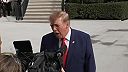 Trump novinárovi: Chcem, aby vojna skončila, viem všetky detaily