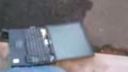 Zničiť laptop je asi veľmi zábavné