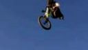 BMX skoky spomalene